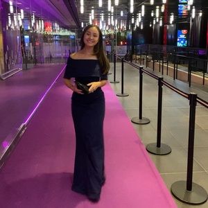 Meet your Posher, Elise